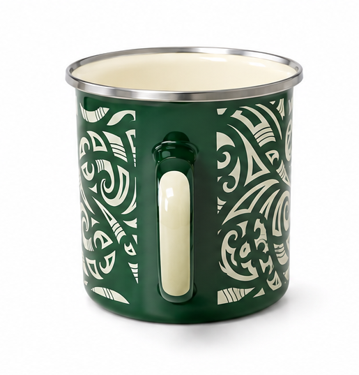 Green Kōwhaiwhai Enamel Mug