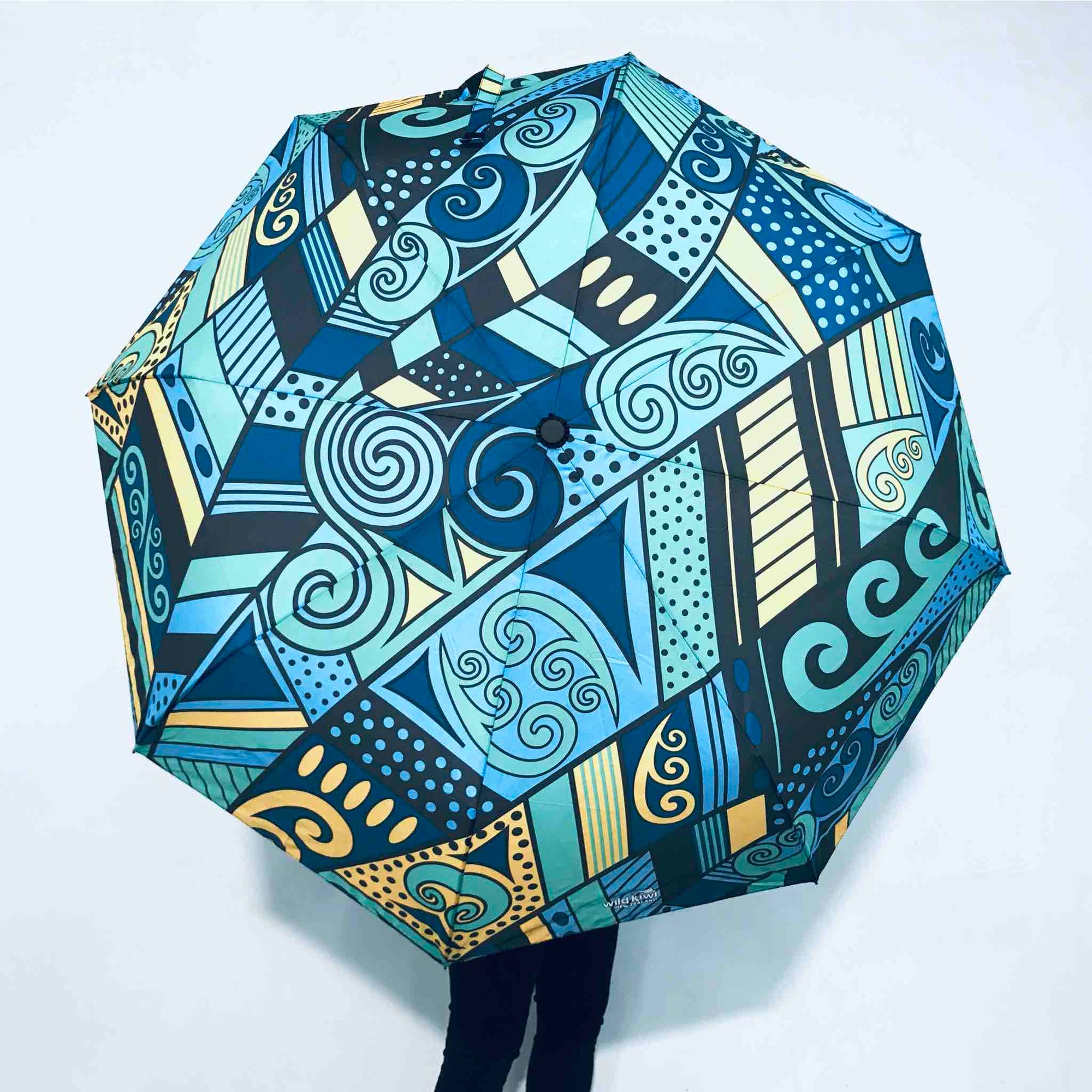 Retractable Umbrella- Wild Kiwi-Ideal for travel